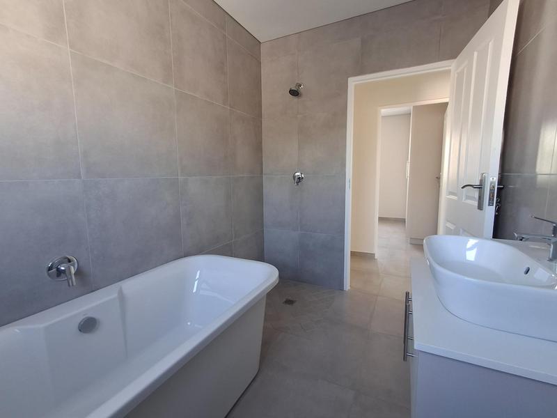 3 Bedroom Property for Sale in Britannia Bay Western Cape